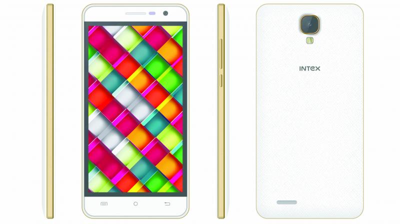 Intex-Cloud-Crystal-2.5D